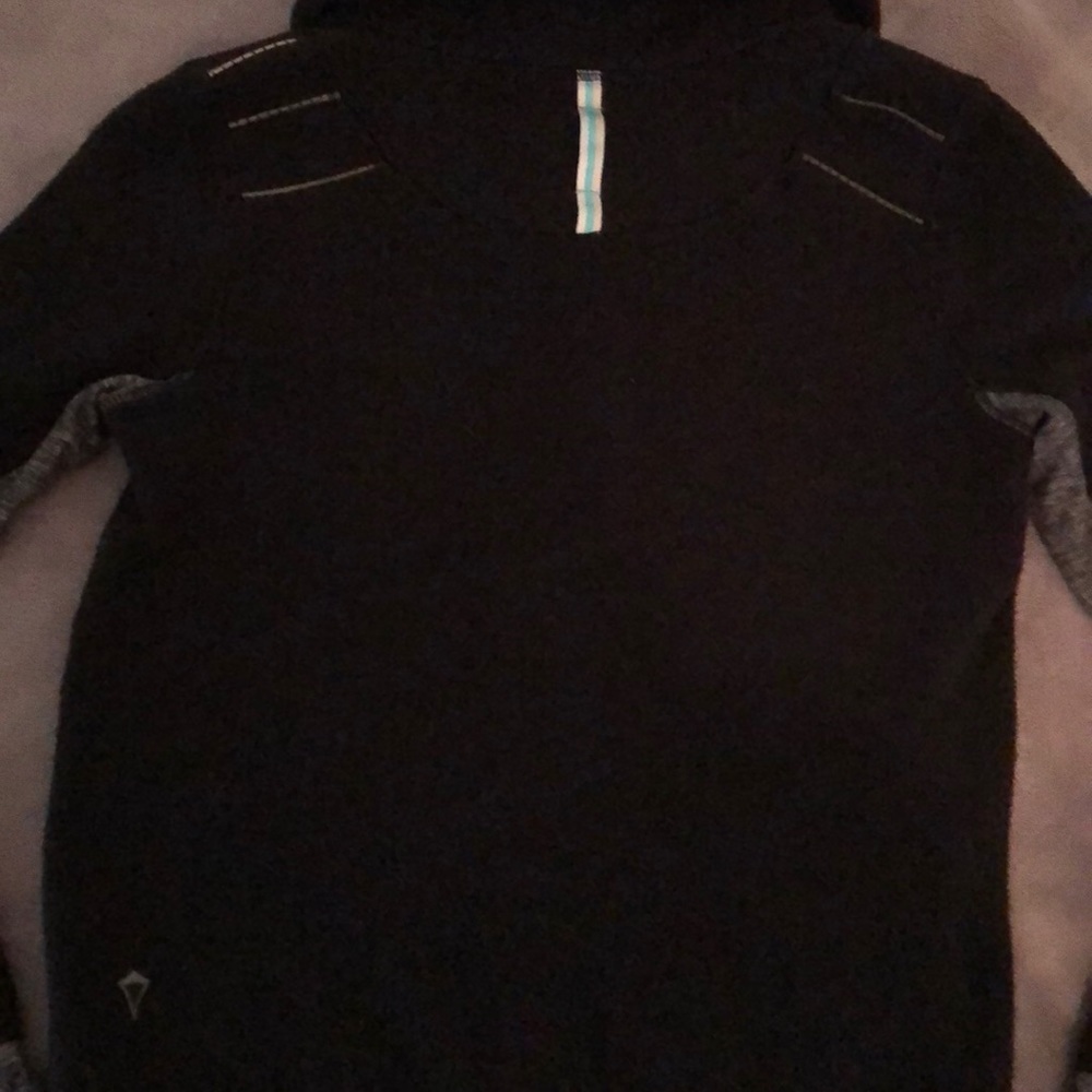 Ivivva pullover - Picture 3 of 6